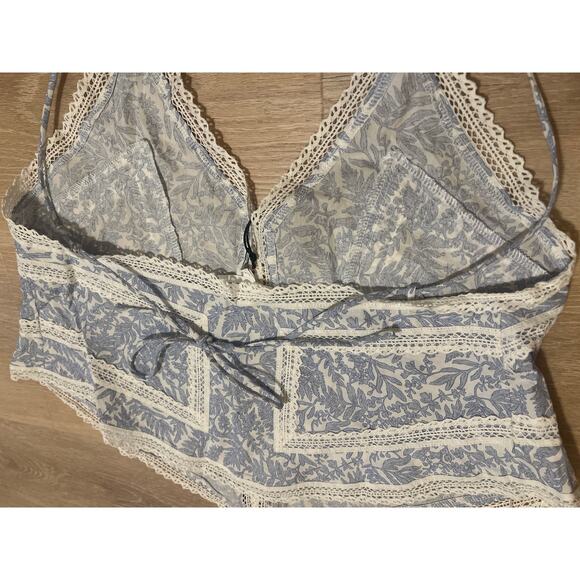 MABLE Crochet Lace Crop Tank Lightweight Blue Tropical Size Large - Picture 3 of 4